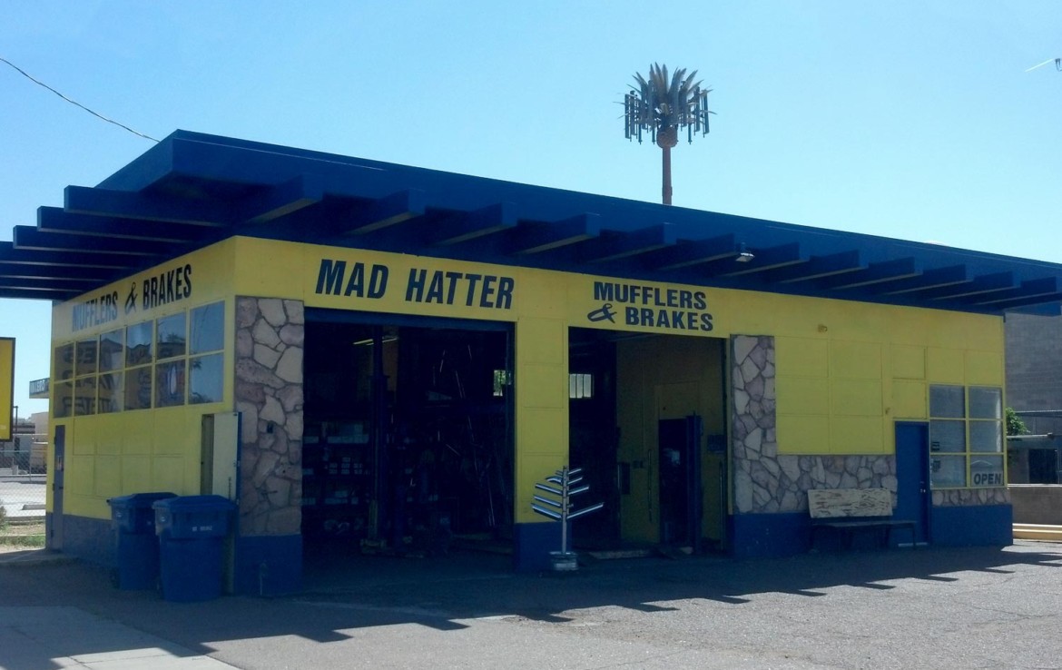 Mad Hatter Muffler storefront